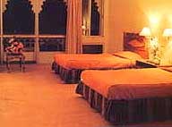 Hotel Jaisamand Island Resort